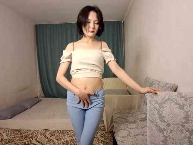 UrSweetieLeigh webcam