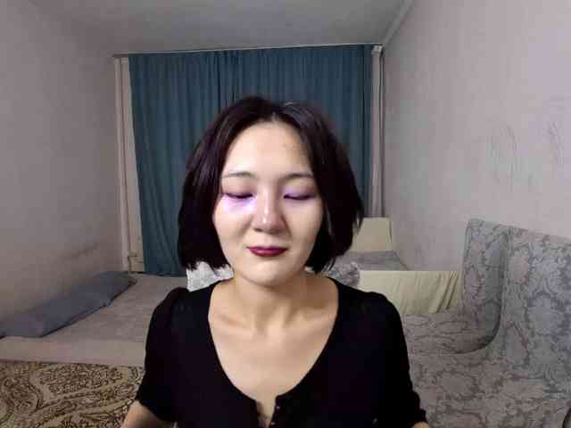 UrSweetieLeigh webcam