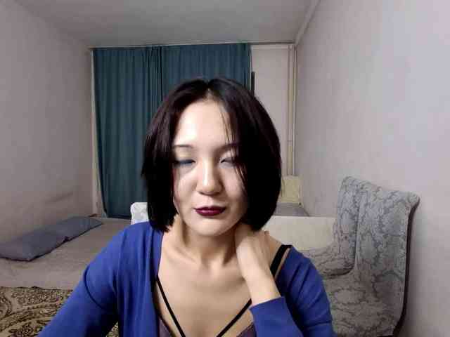 UrSweetieLeigh webcam