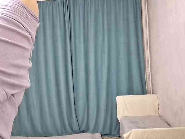 UrSweetieLeigh webcam