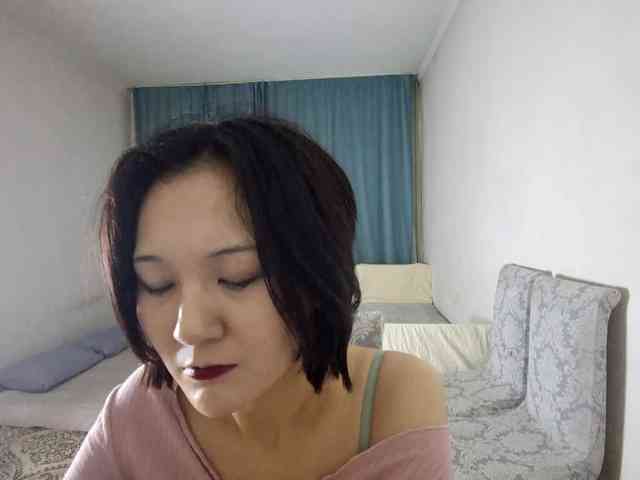 UrSweetieLeigh webcam