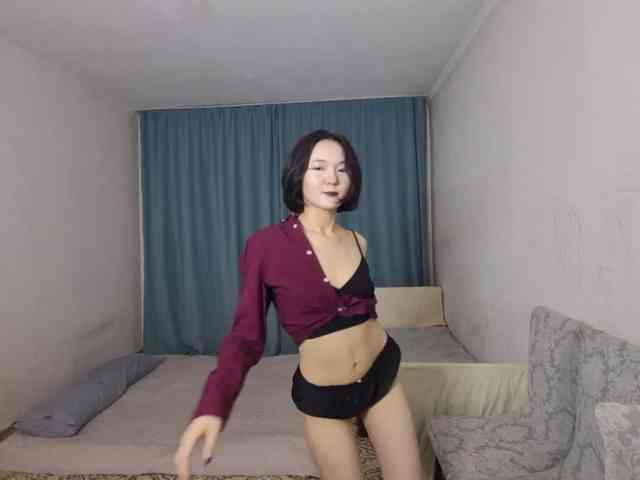 UrSweetieLeigh webcam