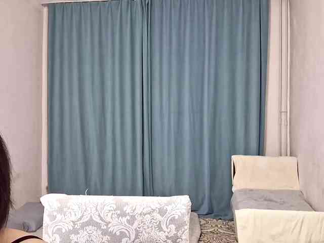 UrSweetieLeigh webcam