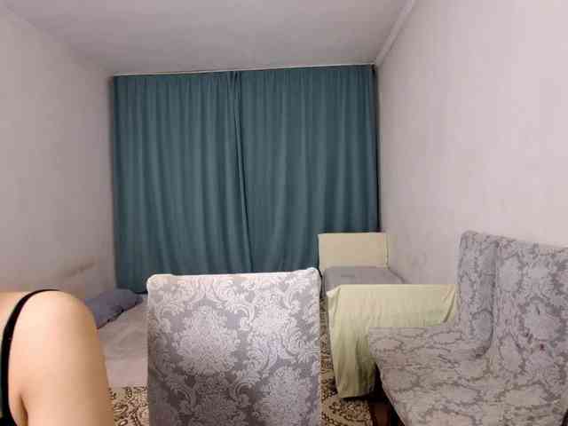 UrSweetieLeigh webcam