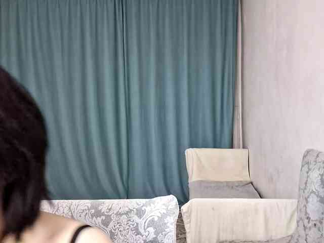 UrSweetieLeigh webcam