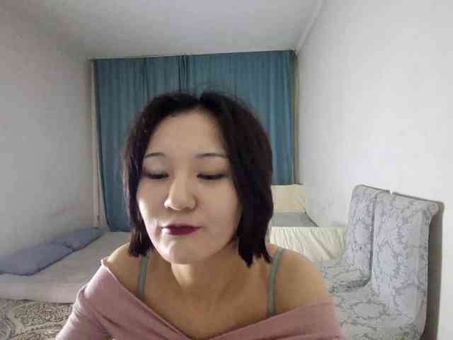 UrSweetieLeigh webcam