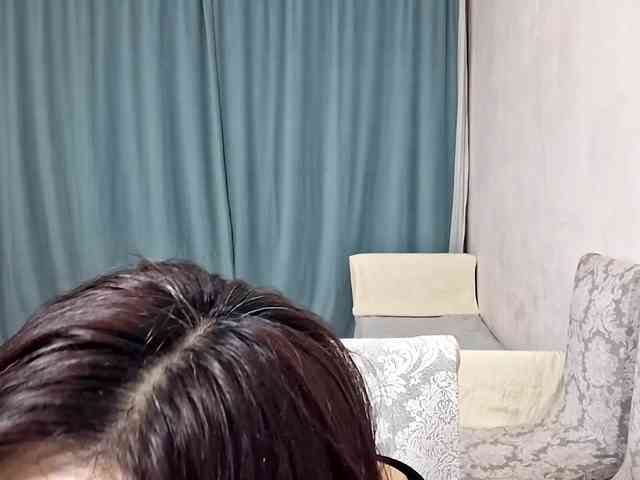 UrSweetieLeigh webcam