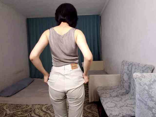 UrSweetieLeigh webcam