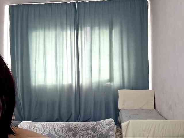 UrSweetieLeigh webcam