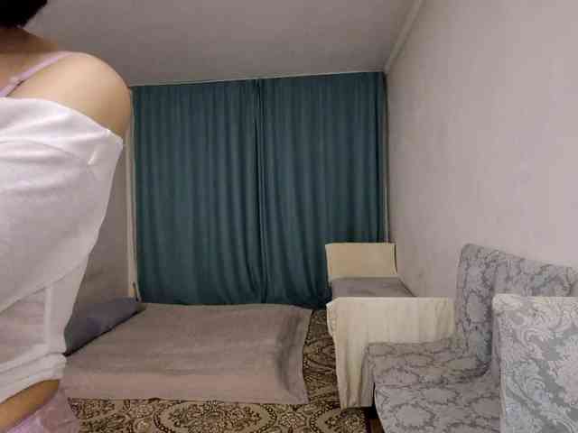 UrSweetieLeigh webcam