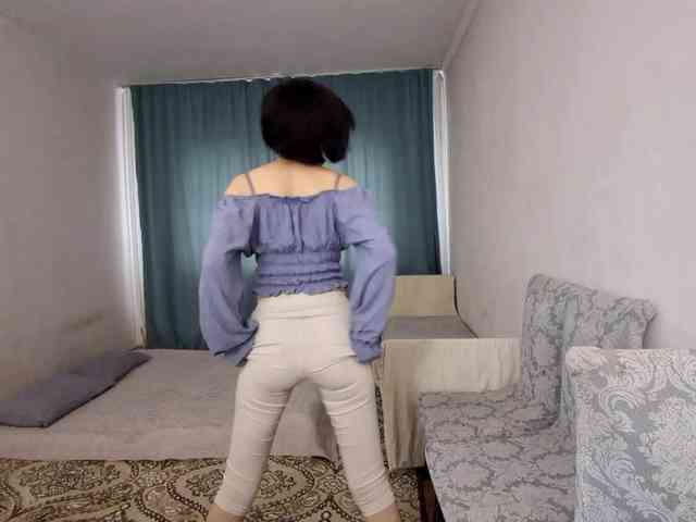 UrSweetieLeigh webcam