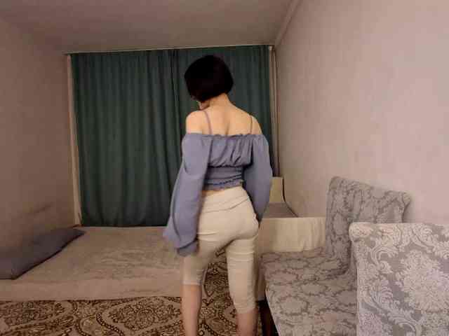 UrSweetieLeigh webcam