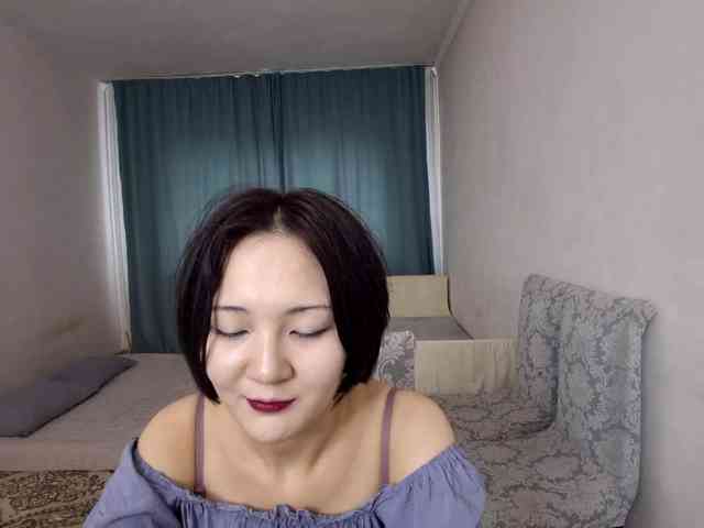 UrSweetieLeigh webcam