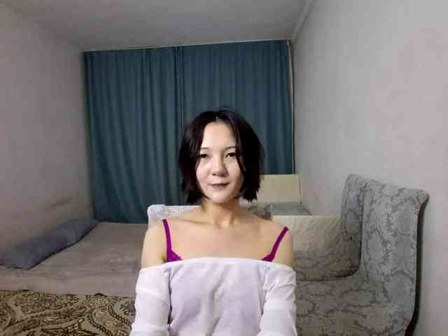 UrSweetieLeigh webcam