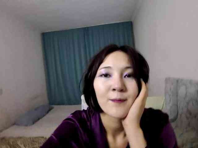 UrSweetieLeigh webcam
