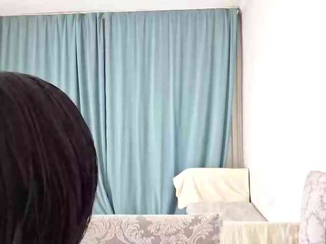 UrSweetieLeigh webcam