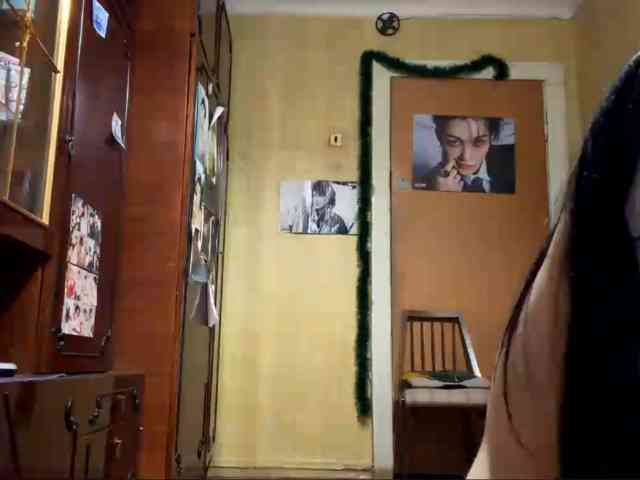 Model: LatoshaBonkowski