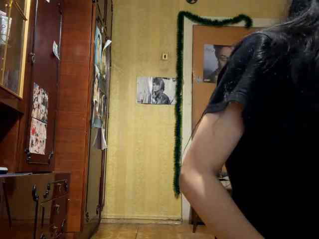 Model: LatoshaBonkowski