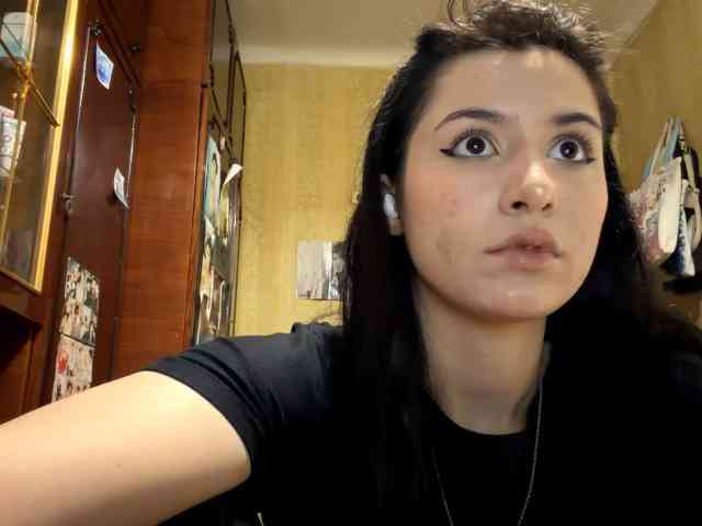 Model: LatoshaBonkowski