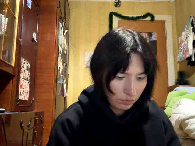 Model: LatoshaBonkowski