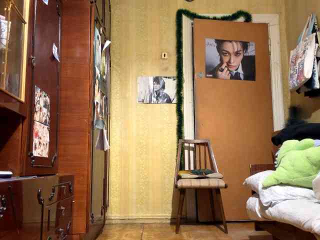 Model: LatoshaBonkowski