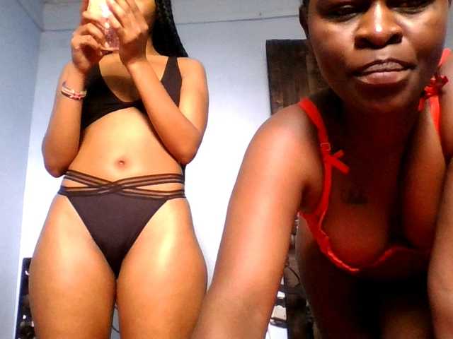 Slutgals2's BongaCams show and profile