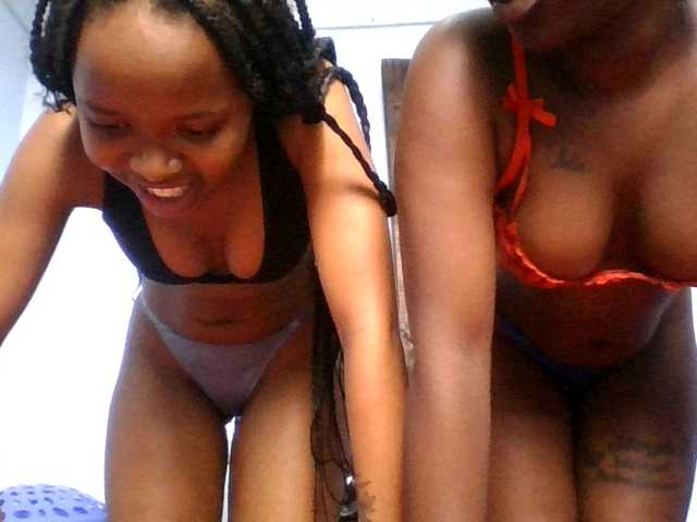 Slutgals2's BongaCams show and profile