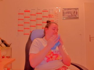 Elieen2 Porn Show