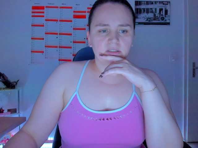 Elieen2 live cam on BongaCams