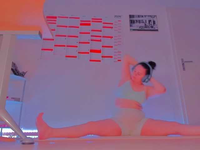 Elieen2 live cam on BongaCams