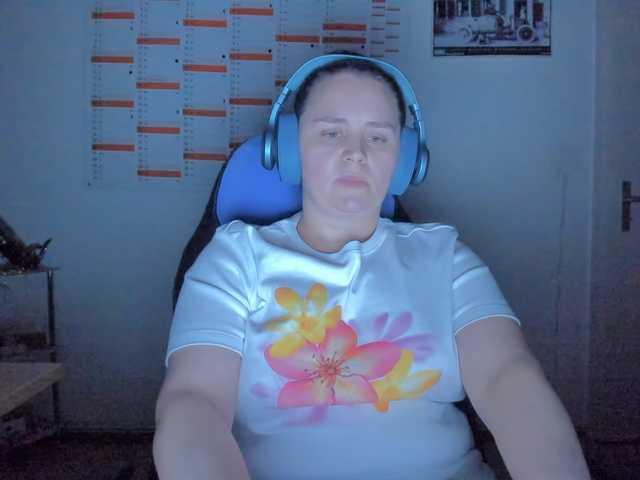 Elieen2 live cam on BongaCams