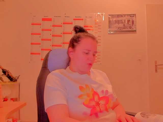 Elieen2 live cam on BongaCams