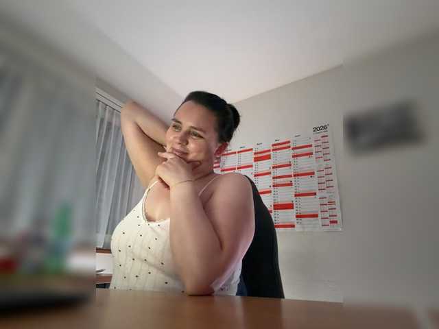 Elieen2 live cam on BongaCams