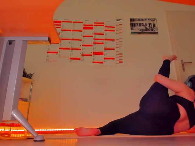 Elieen2 live cam on BongaCams