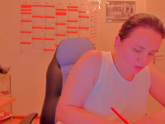 Elieen2 live cam on BongaCams