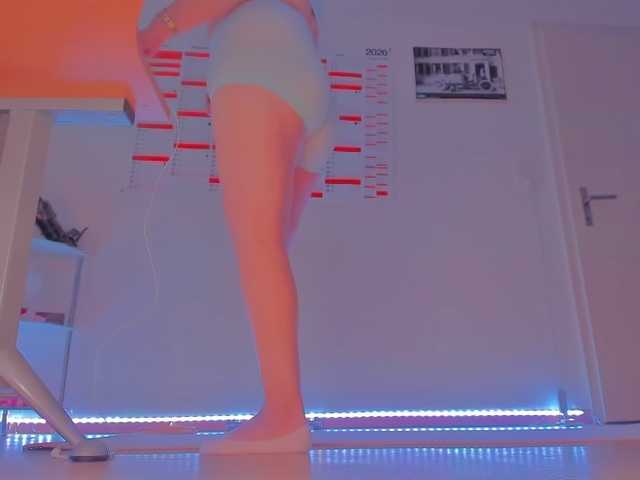Elieen2 live cam on BongaCams