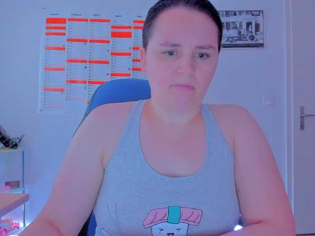 Elieen2 live cam on BongaCams