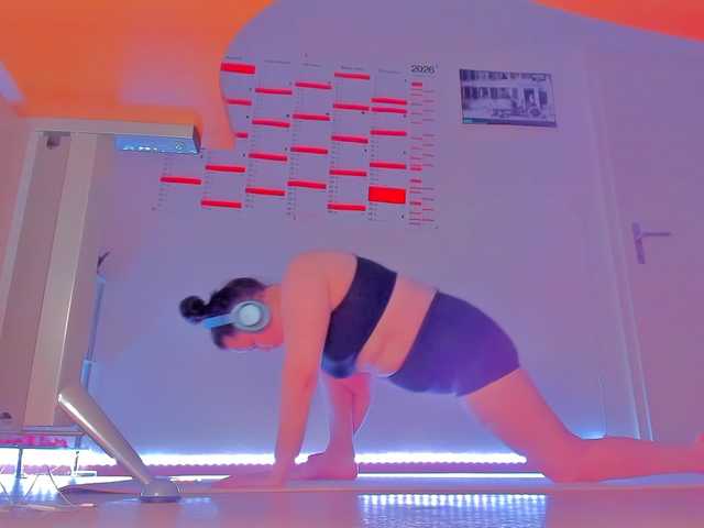 Elieen2 live cam on BongaCams