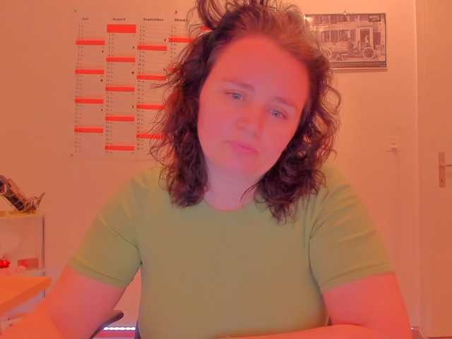 Elieen2 live cam on BongaCams