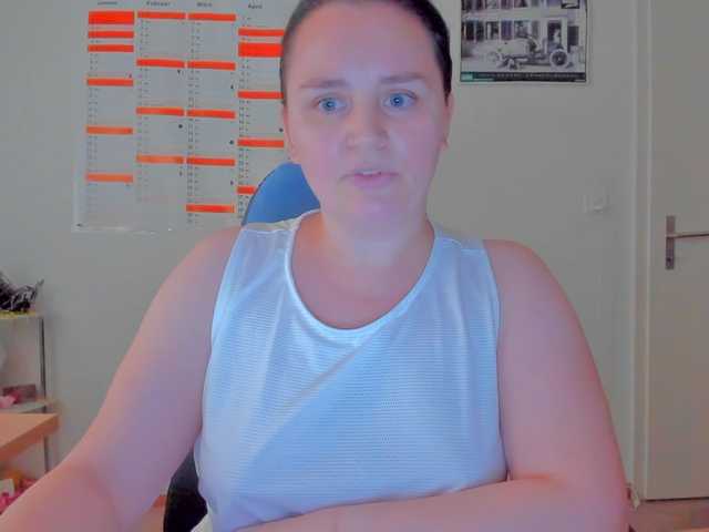 Elieen2 live cam on BongaCams