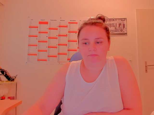 Elieen2 live cam on BongaCams