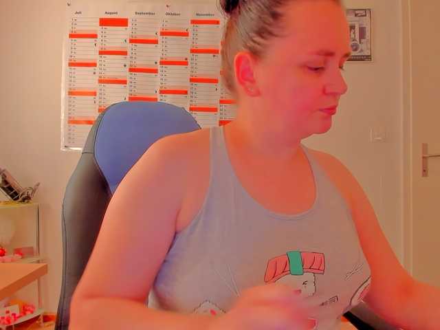 Elieen2 live webcam show