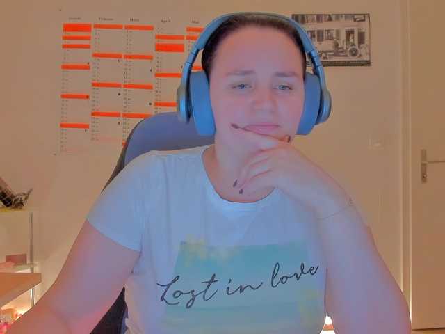 Elieen2 live cam on BongaCams