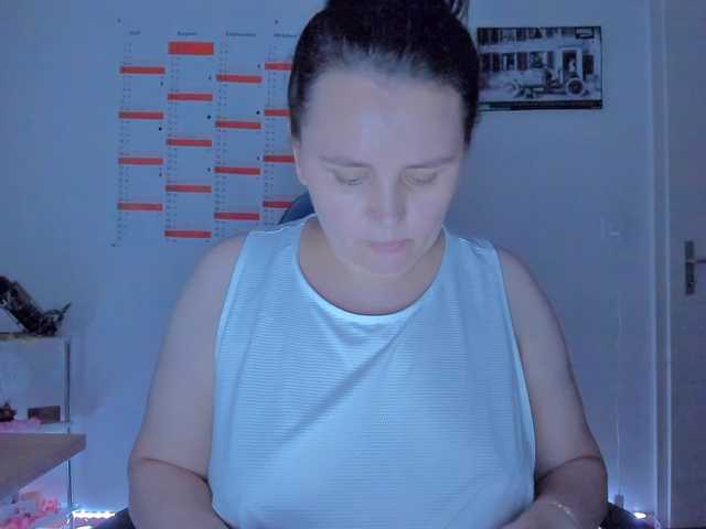 Elieen2 live cam on BongaCams