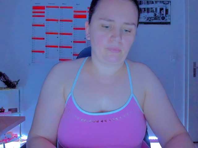 Elieen2 live cam on BongaCams