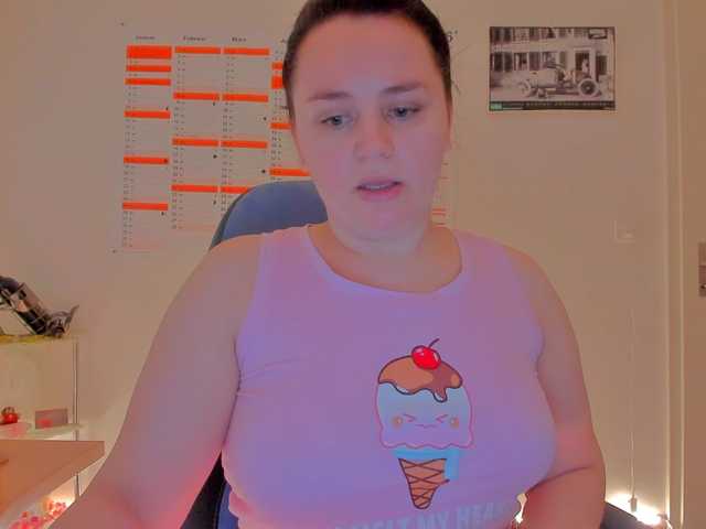 Elieen2's BongaCams show and profile