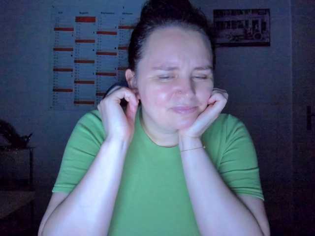 Elieen2 live cam on BongaCams