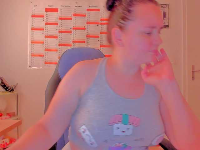 Elieen2 live webcam show