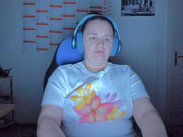 Elieen2 live cam on BongaCams