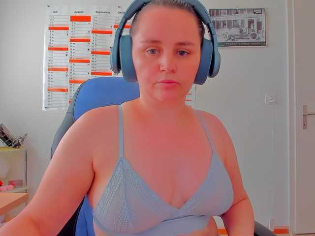 Elieen2 live webcam show